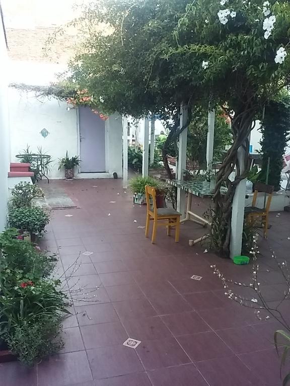 Bed and Breakfast Stone Wasi Монтевидео Экстерьер фото